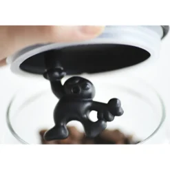 Alessi Gianni a Little Man Holding on Tight Voorraadpot AMDR04 W, 0,7L wit
