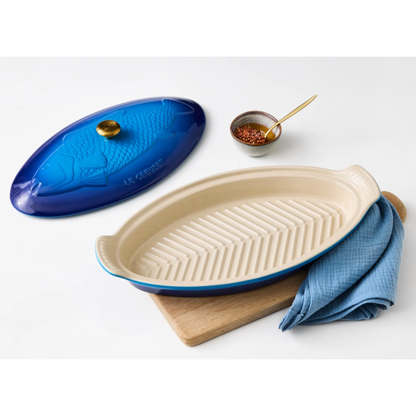 Le Creuset Heritage Ovenschaal met Deksel Vis, 1,6L azure