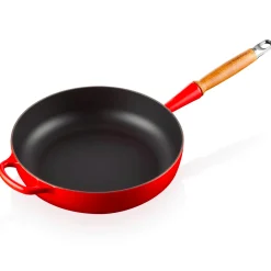 Le Creuset Signature Hapjespan met Houten Steel, 28cm kersenrood