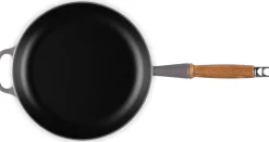 Le Creuset Signature Koekenpan met Houten Steel, 26cm flint