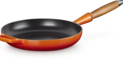 Le Creuset Signature Koekenpan met Houten Steel, 24cm oranjerood