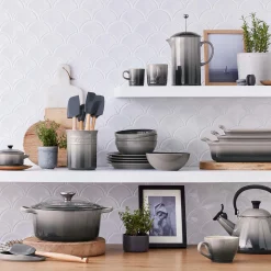 Le Creuset Stoneware Saladeschaal, 24cm flint
