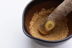 Mujun Suri Bowl met Stamper L, zwart