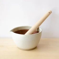 Mujun Suri Bowl met Stamper L, zwart
