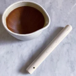 Mujun Suri Bowl met Stamper L, zwart