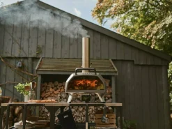 Ooni Karu 2 Pro Pizzaoven, hout of houtskool gestookt
