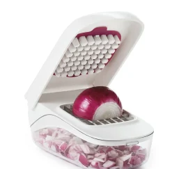 OXO Good Grips Groentesnijder, wit