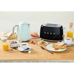 Smeg Broodrooster 2x2 TSF01BLEU, zwart