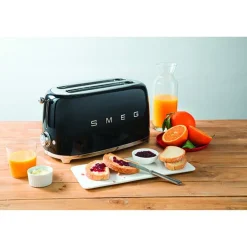 Smeg Broodrooster 2x4 TSF02BLEU, zwart